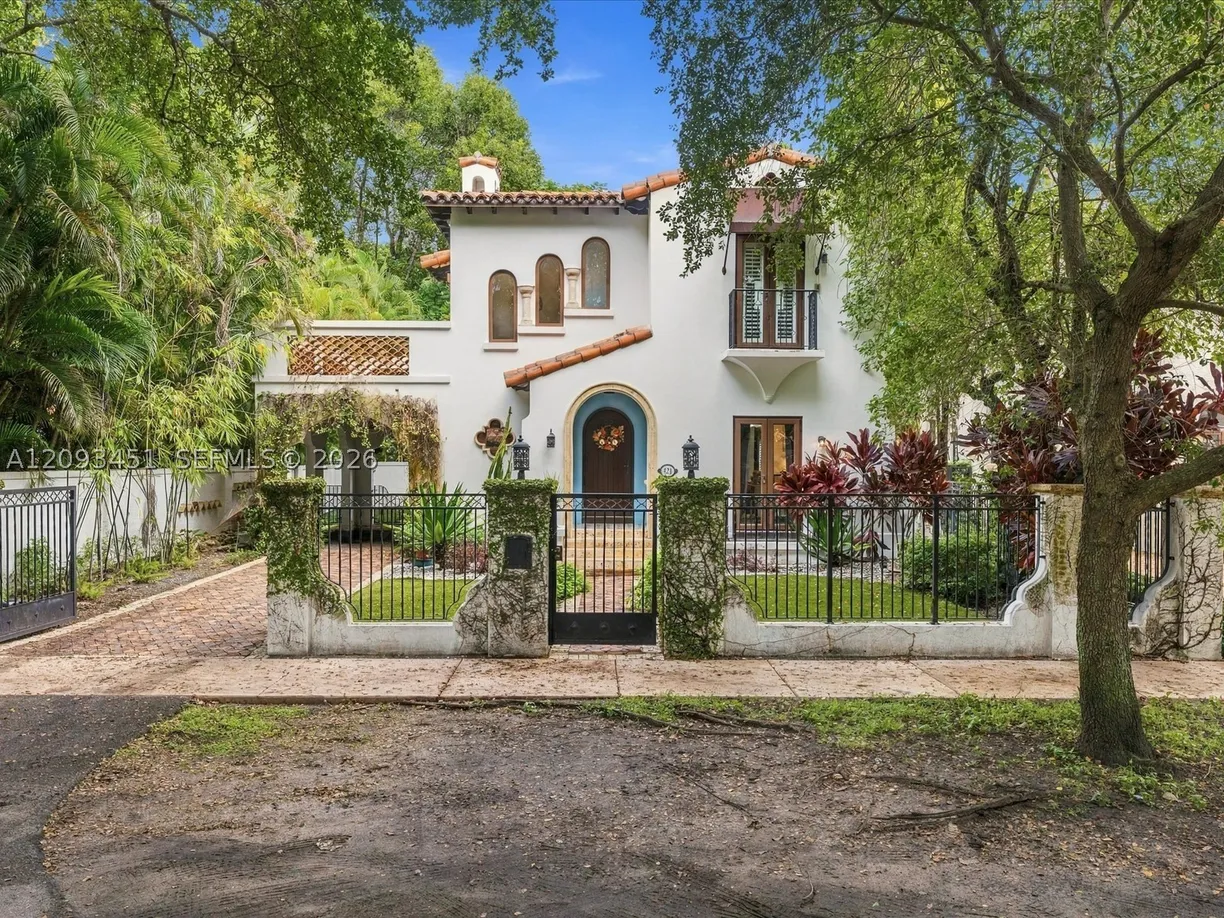 421 Sarto Ave, Coral Gables, FL 33134 Property for sale