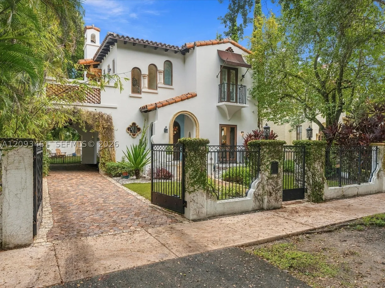 421 Sarto Ave, Coral Gables, FL 33134 Property for sale