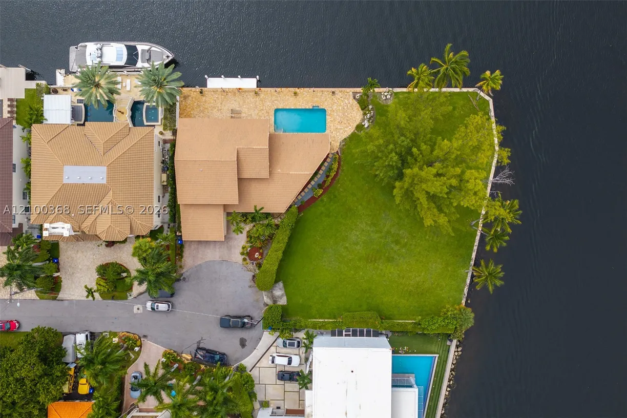 3224 NE 167th St, North Miami Beach, FL 33160 Property for sale