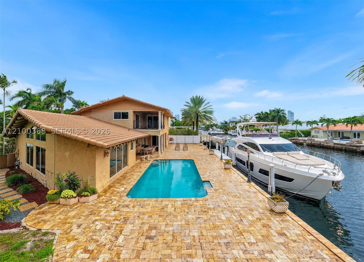 3224 NE 167th St, North Miami Beach, FL 33160 Property for sale
