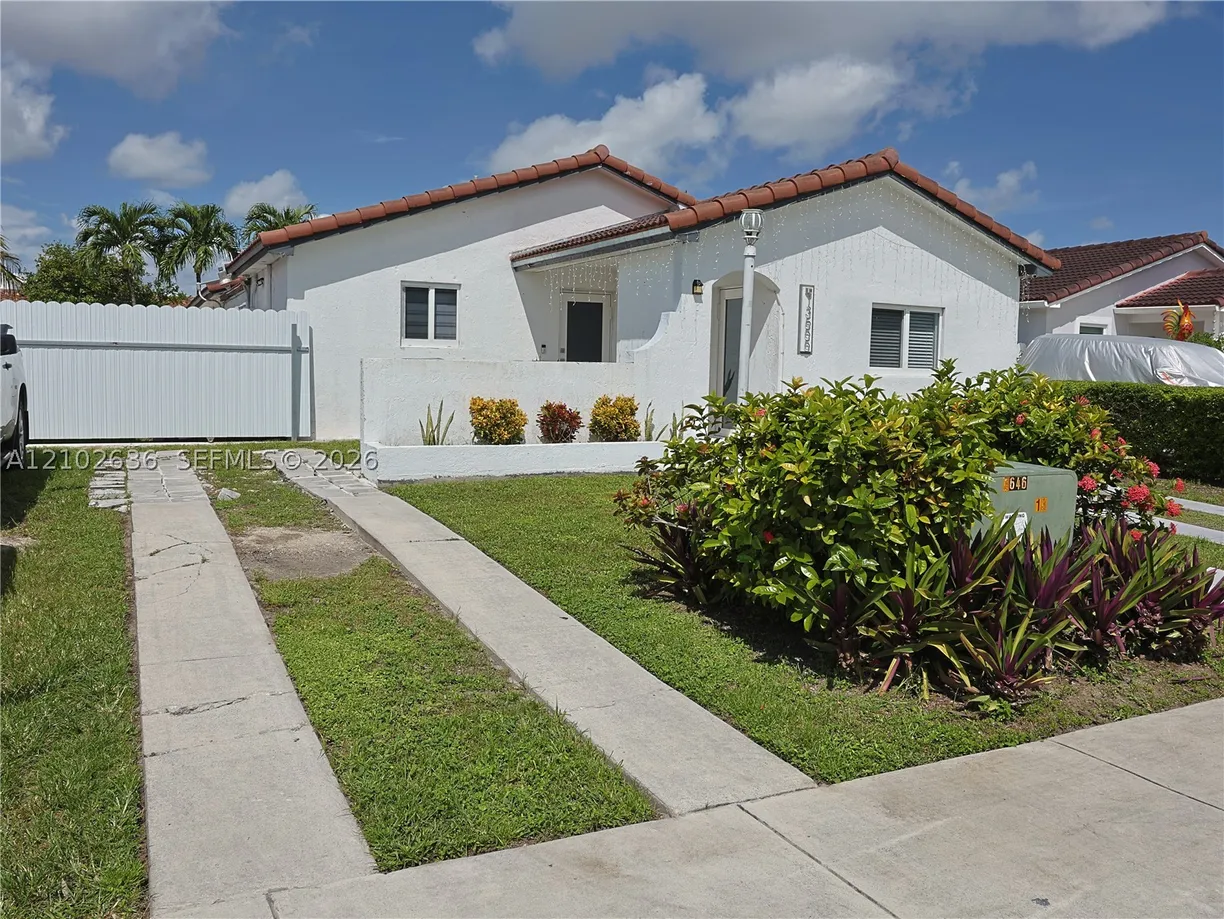 13555 SW 38th Ln, Miami, FL 33175 Property for sale