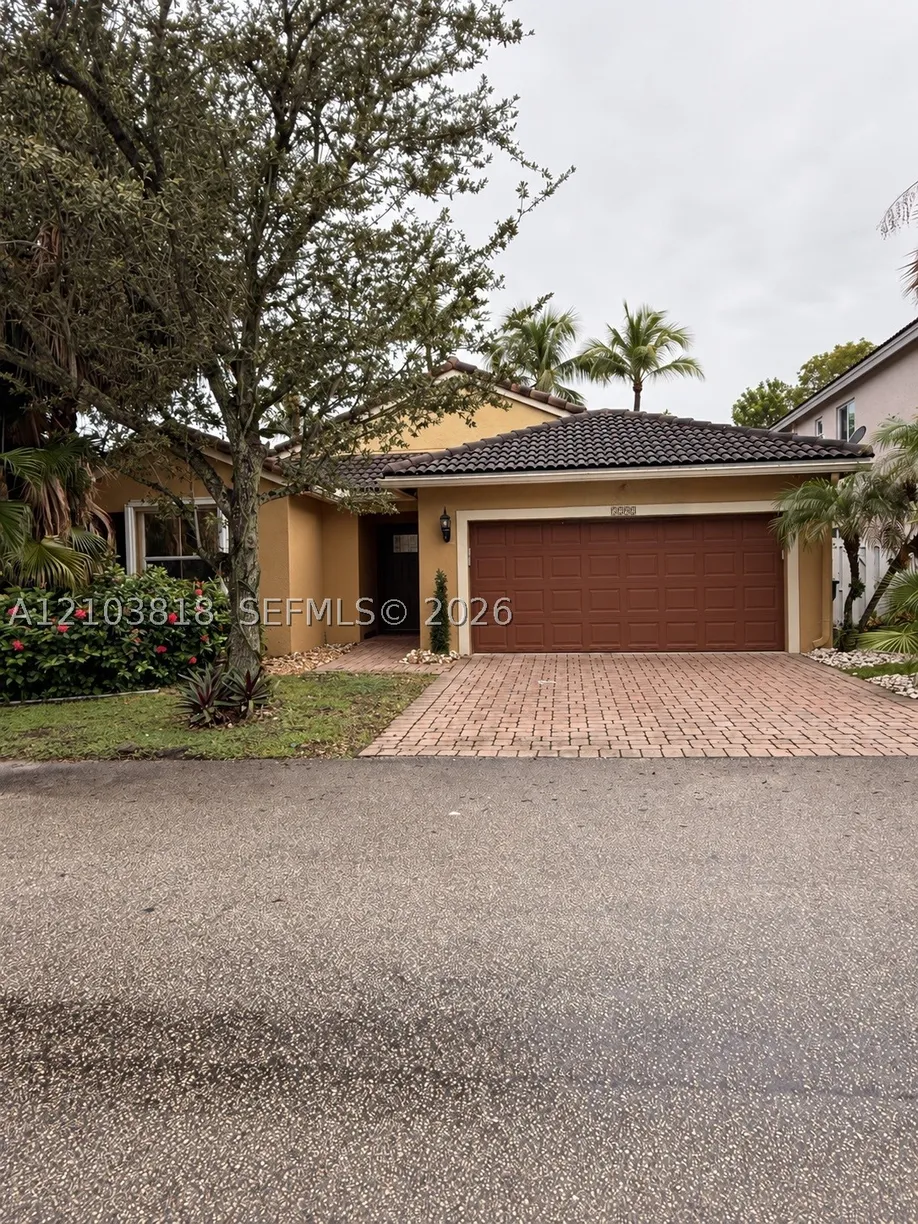 5292 SW 38th Ave, Hollywood, FL 33312 Property for sale