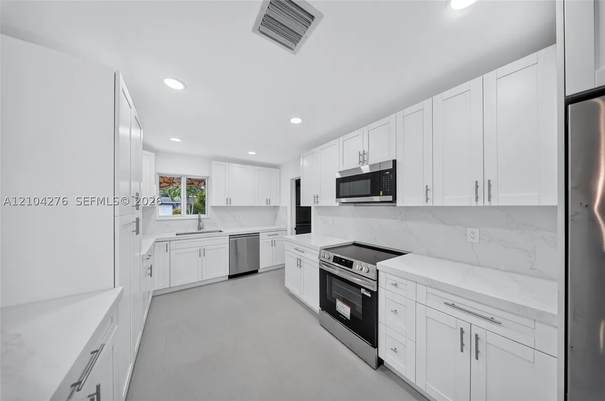 222 SW 58th Ave, Plantation, FL 33317 Property for sale
