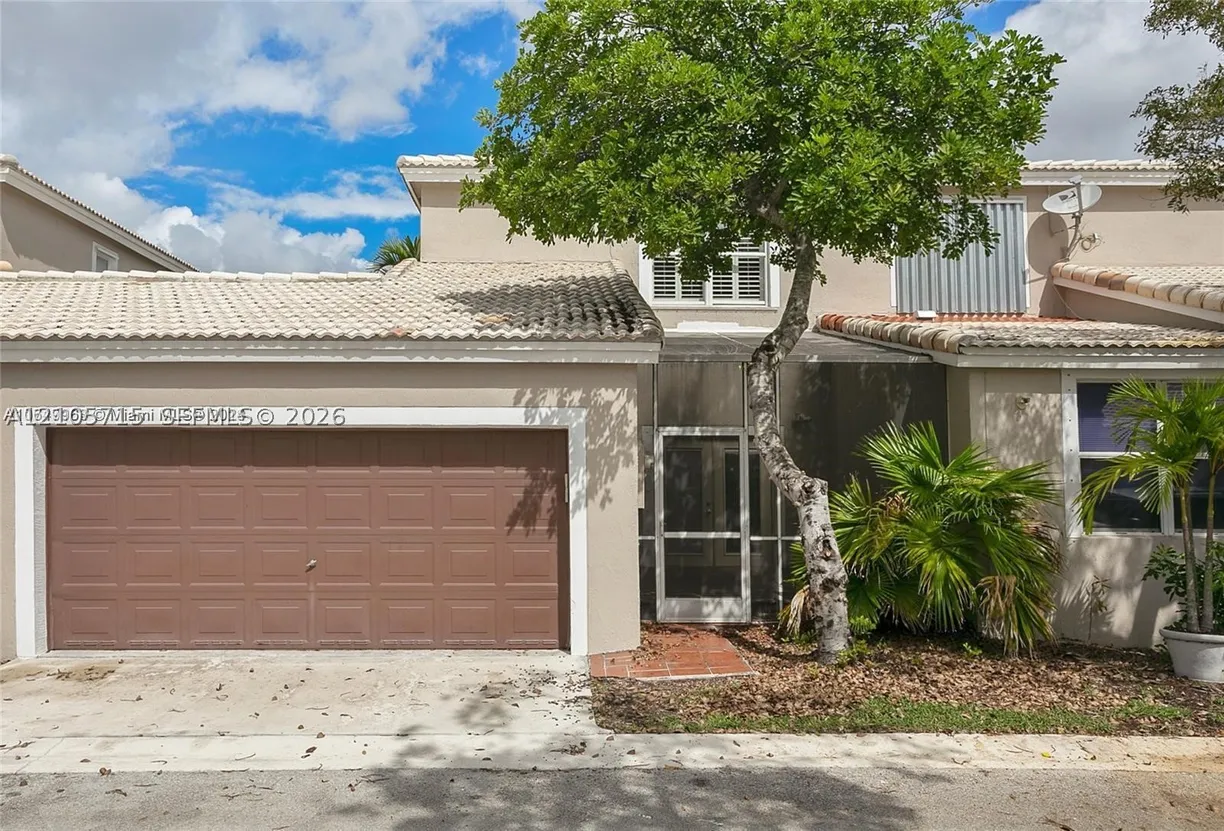 10524 NW 57th Ct, Coral Springs, FL 33076 Property for sale