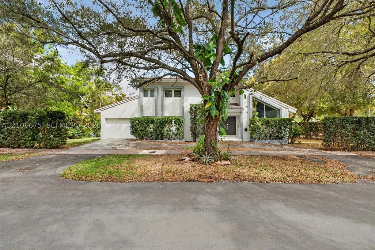 3231 Salzedo St, Coral Gables, FL 33134 Property for sale