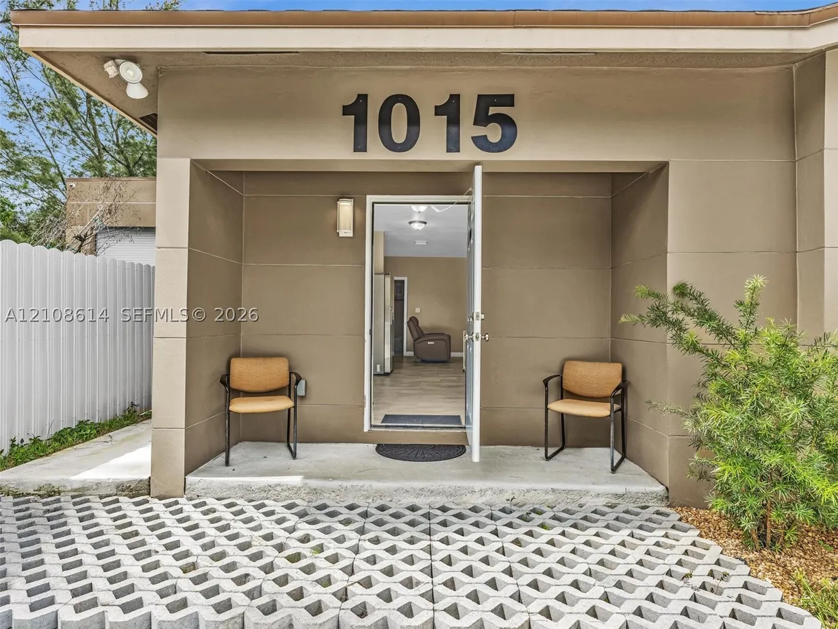 1015 NW 8th Ave, Fort Lauderdale, FL 33311 Property for sale