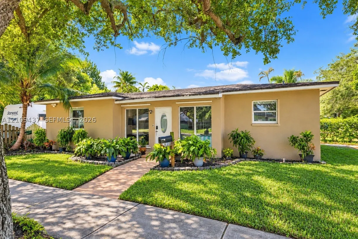 910 S 28th Ave, Hollywood, FL 33020 Property for sale