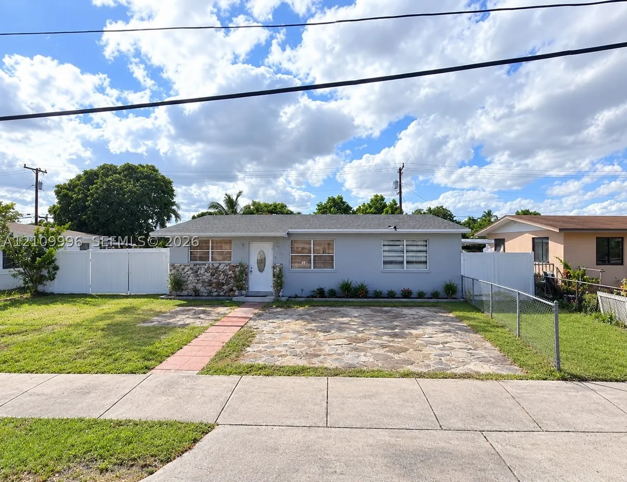 5040 E 10th Ave, Hialeah, FL 33013 Property for sale