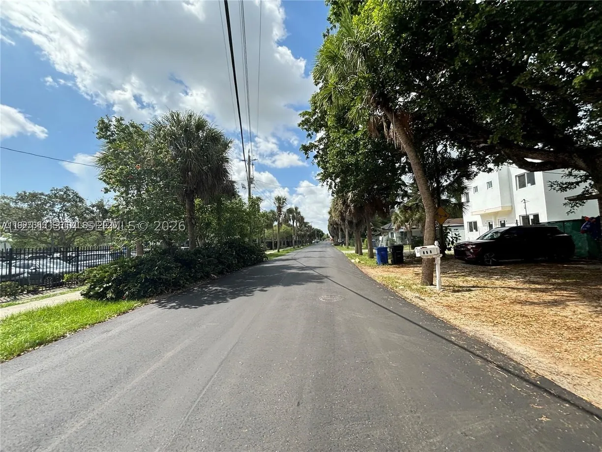 729 NW 19th Ave, Fort Lauderdale, FL 33311 Property for sale