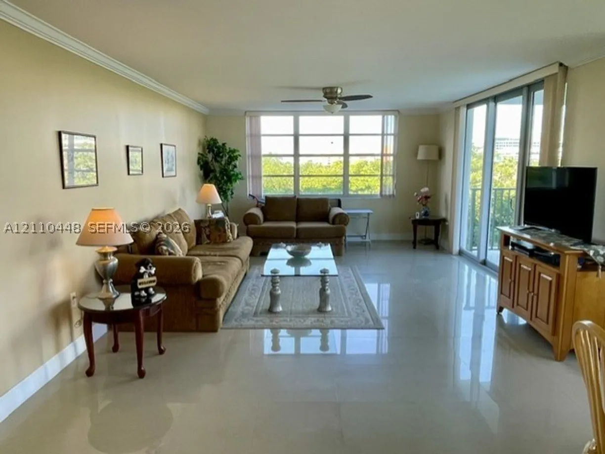 2780 NE 183rd St #517, Aventura, FL 33160 Property for sale