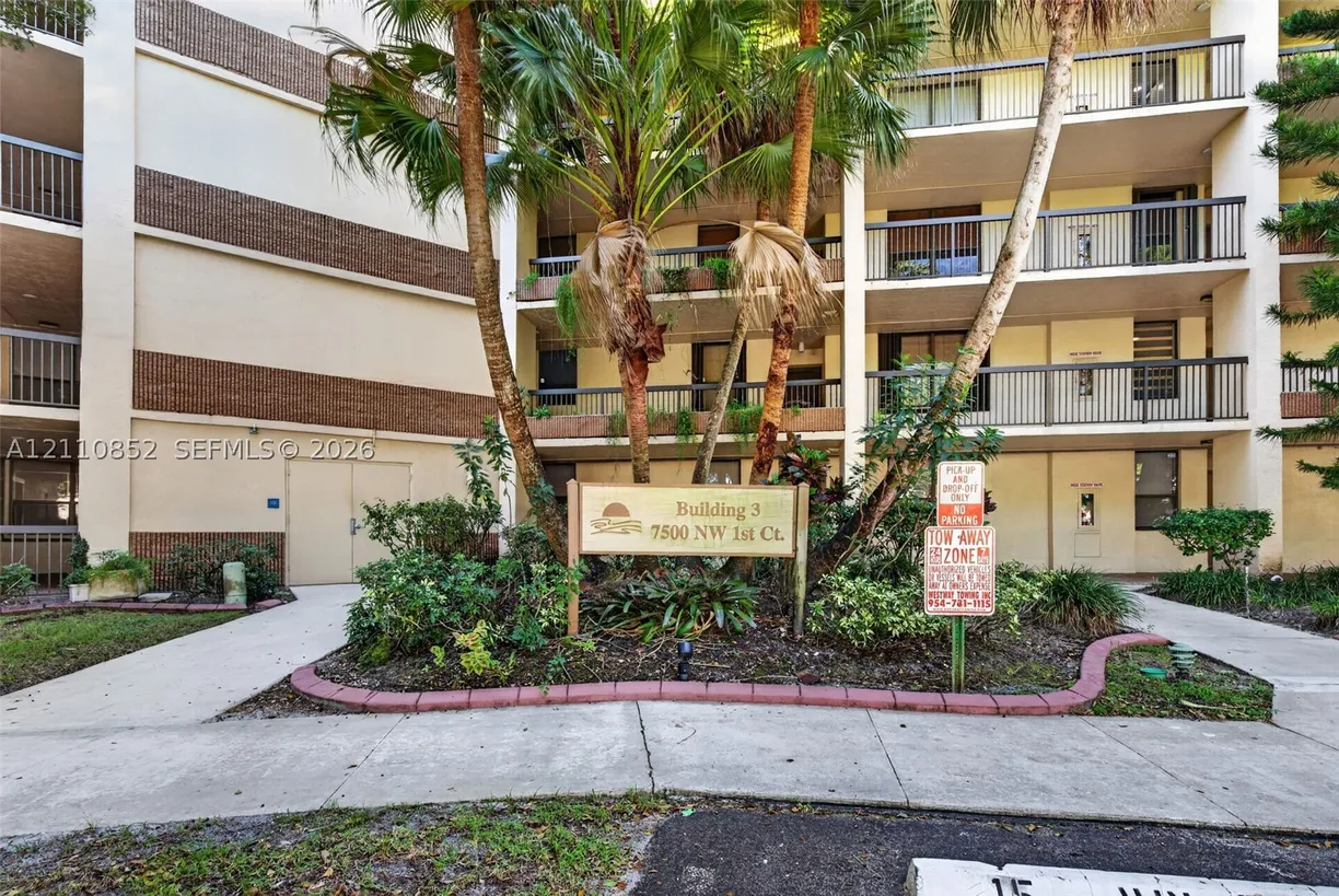 7500 NW 1st Ct #302-3, Plantation, FL 33317 Property for sale