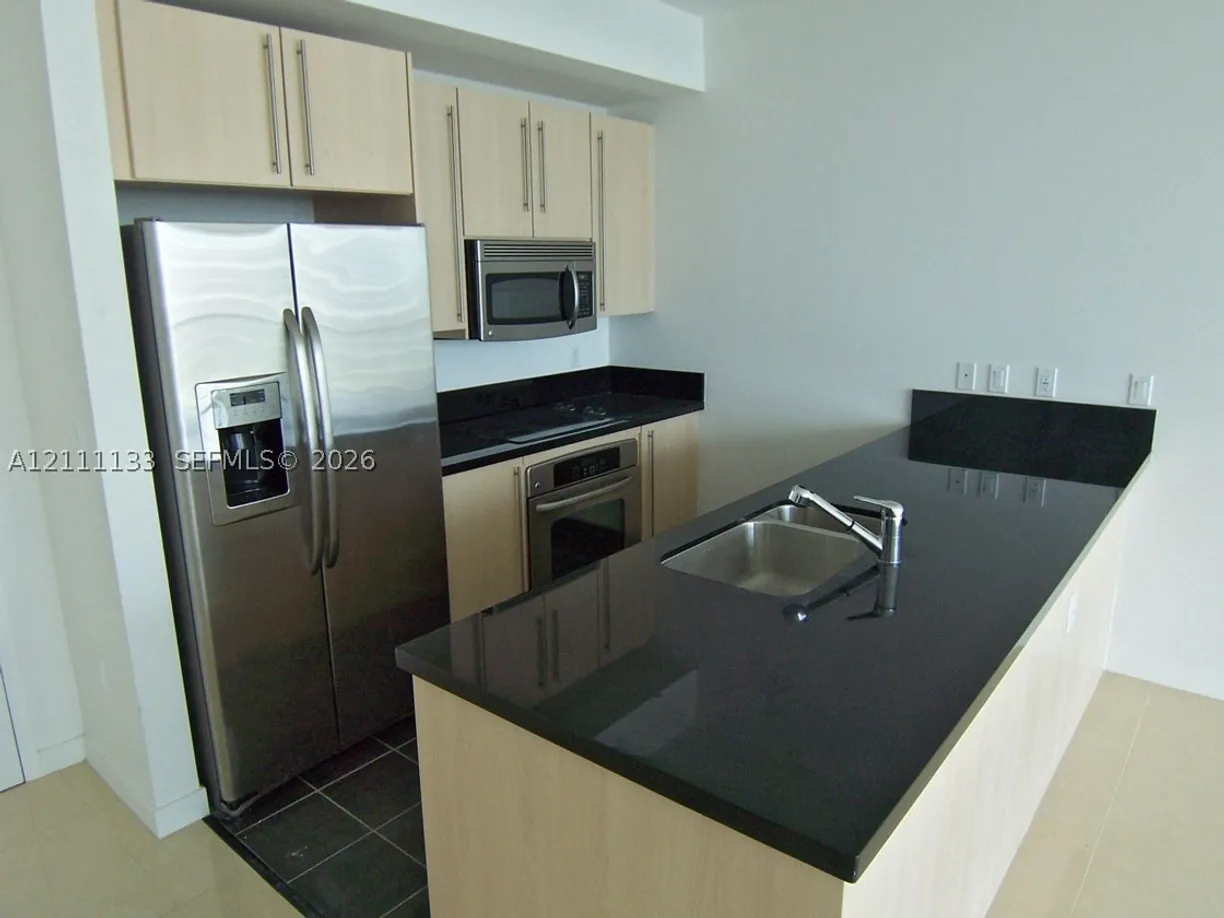 79 SW 12th St #3305-S, Miami, FL 33130 Property for sale
