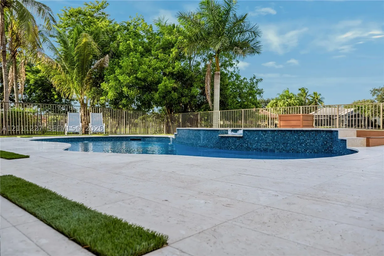 1190 Manor Ct, Weston, FL 33326 Property for sale