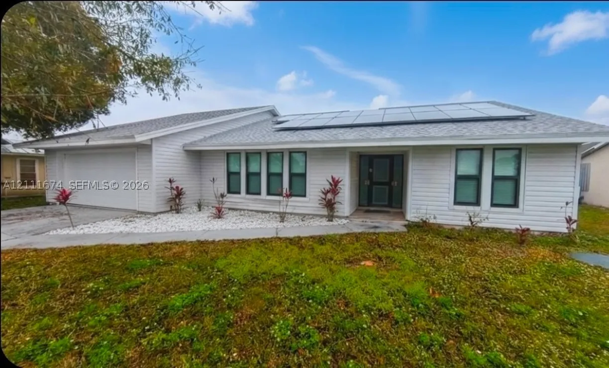 333 NE Greenbrier Ave, Port St Lucie, FL 34983 Property for sale