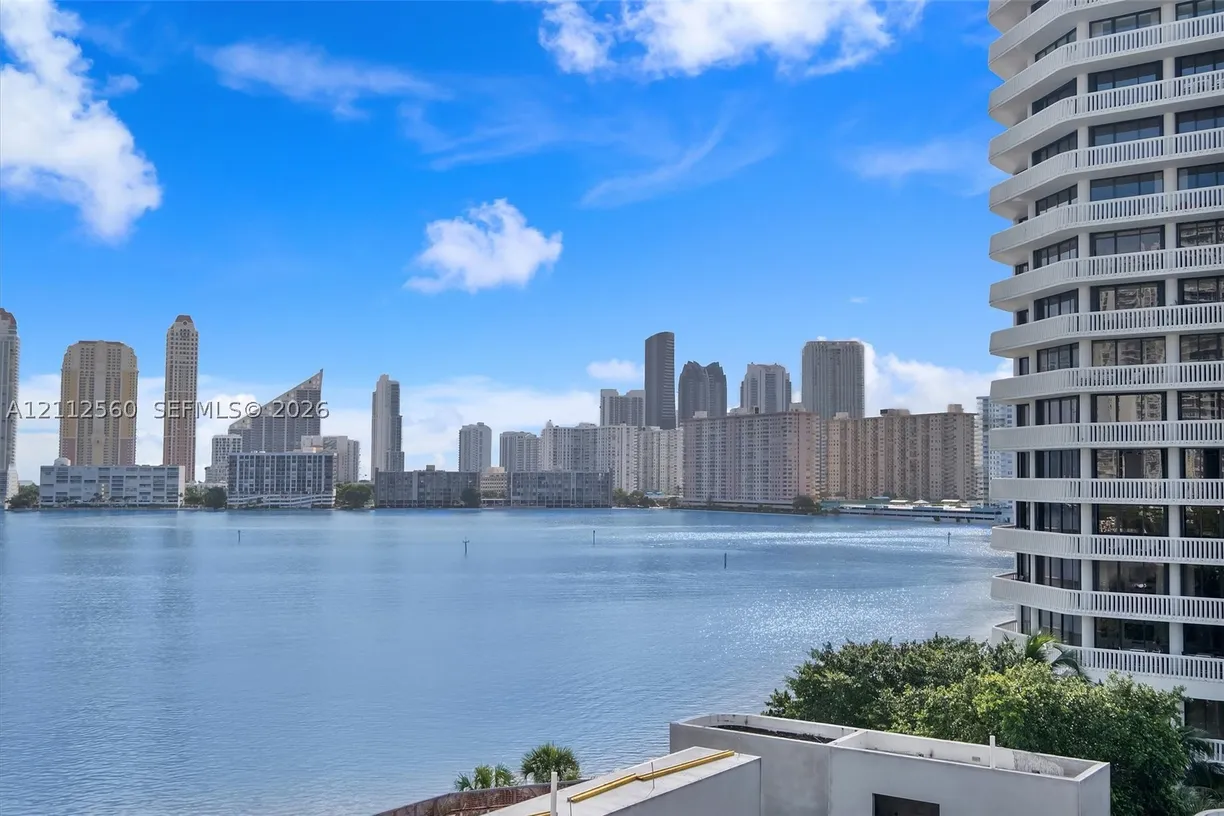 4000 Island Blvd #701, Aventura, FL 33160 Property for sale
