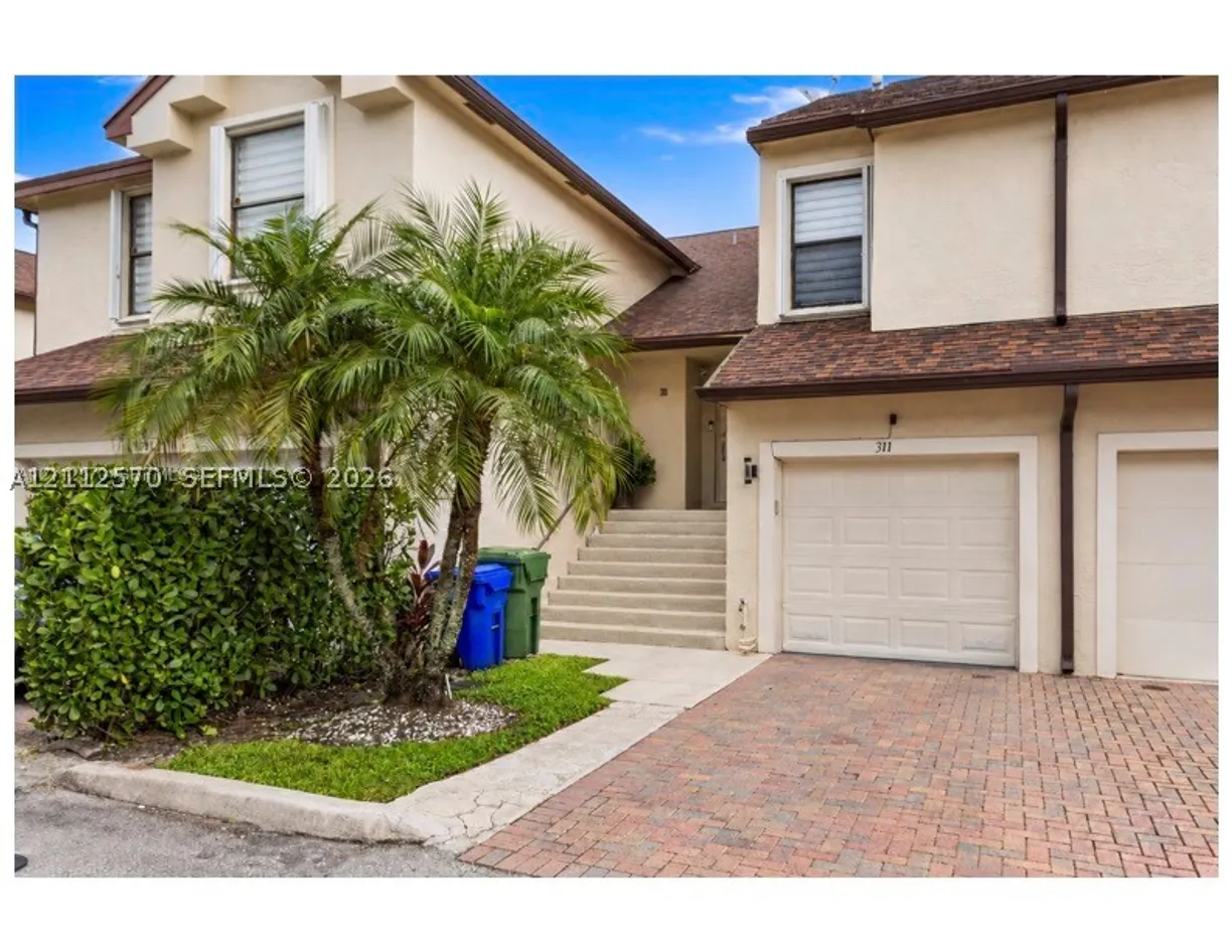 311 SW 95th Ter, Pembroke Pines, FL 33025 Property for sale