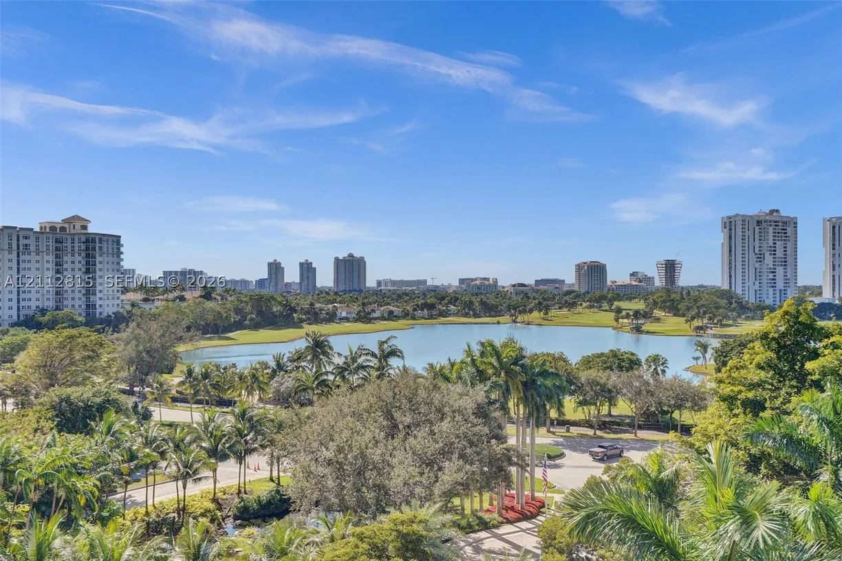 20281 E Country Club Dr #615, Aventura, FL 33180 Property for sale
