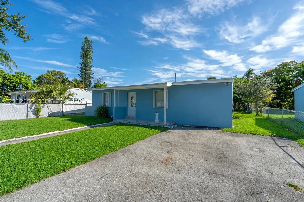 1207 Chateau Park Dr, Fort Lauderdale, FL 33311 Property for sale