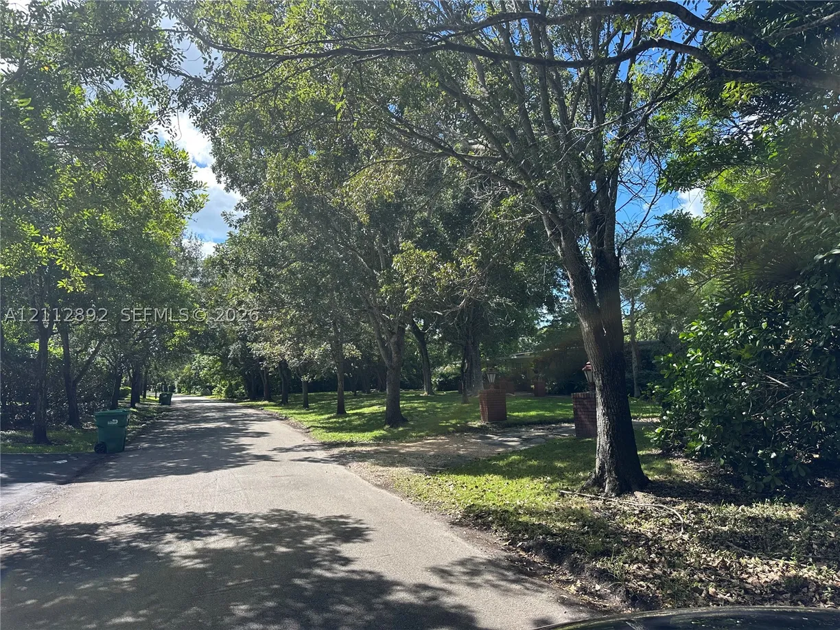 11600 SW 69th Ave, Pinecrest, FL 33156 Property for sale