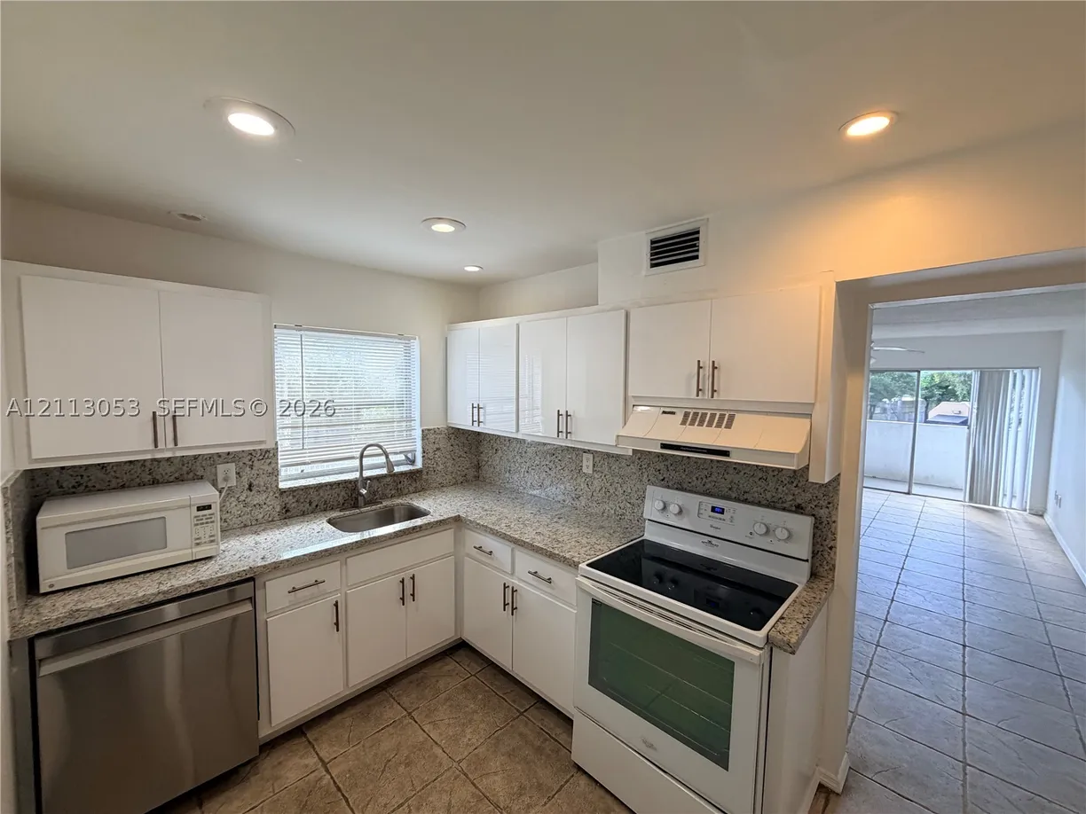 7715 SW 86th St #A2-208, Miami, FL 33143 Property for sale
