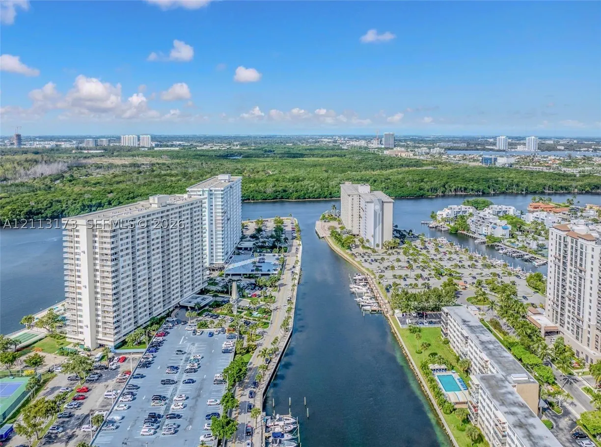300 Bayview Dr #1614, Sunny Isles Beach, FL 33160 Property for sale