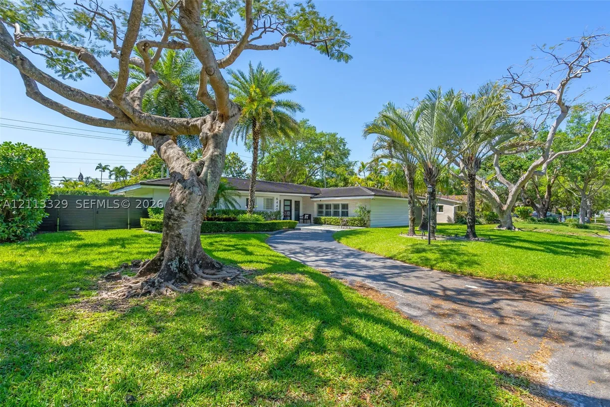 6440 SW 144th St, Coral Gables, FL 33158 Property for sale