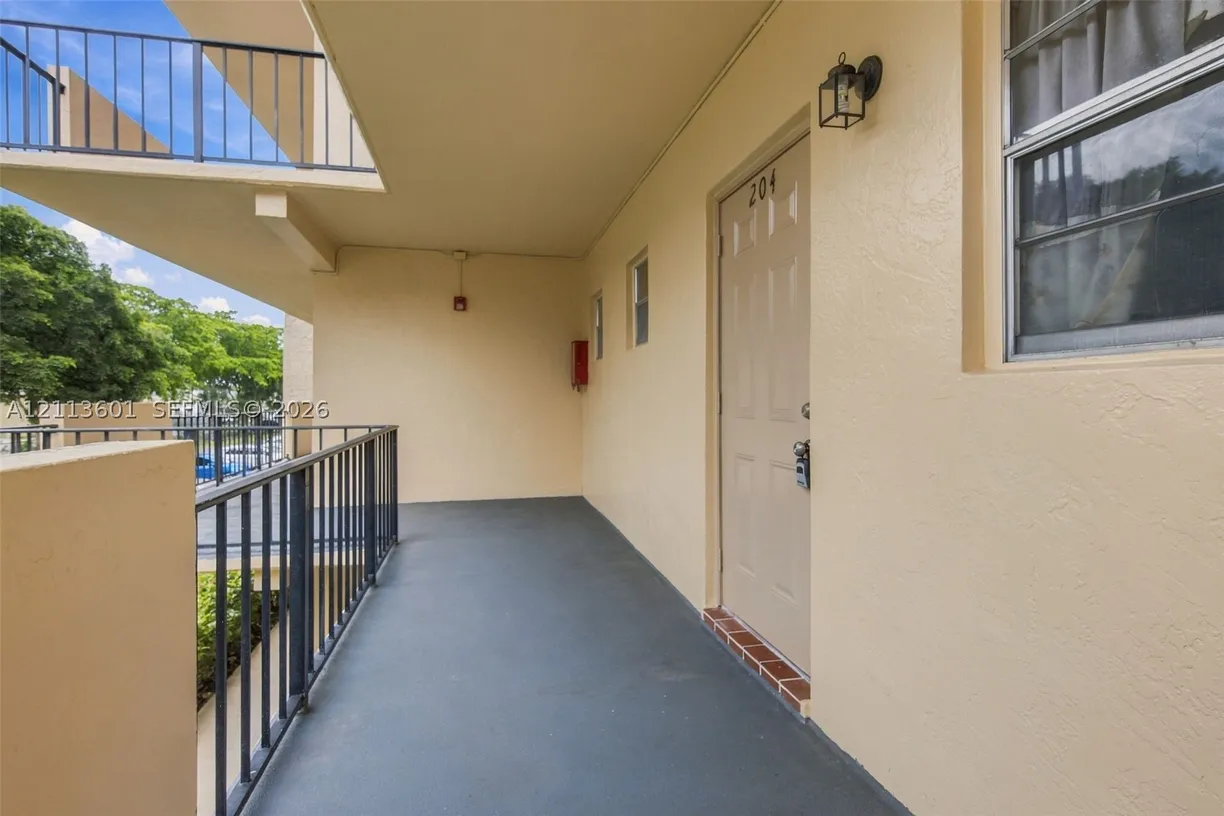 100 Ashbury Rd #204, Hollywood, FL 33024 Property for sale