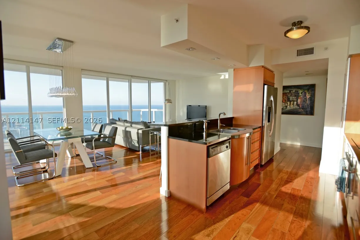 6365 Collins Ave #3908, Miami Beach, FL 33141 Property for sale