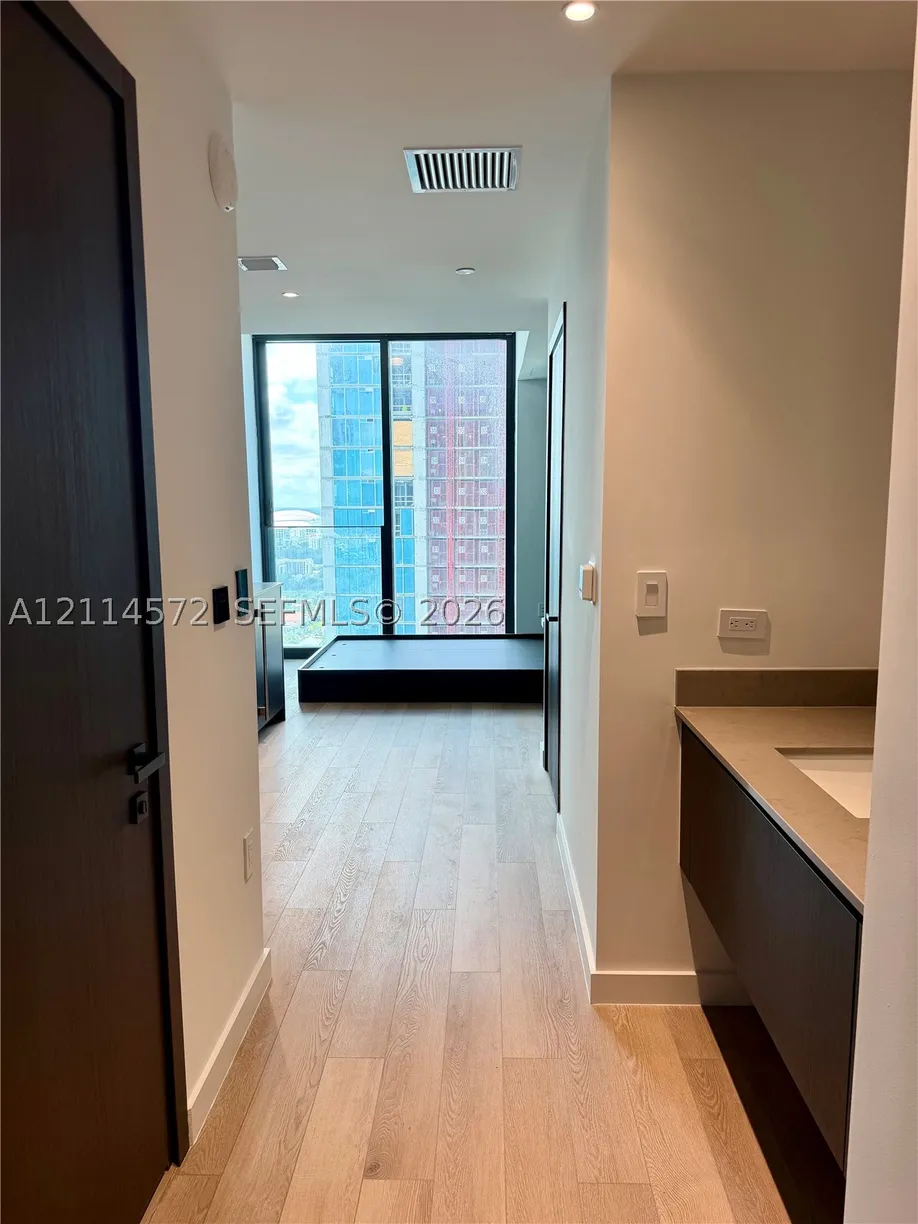 20 NE 11 #3312B, Miami, FL 33132 Property for sale