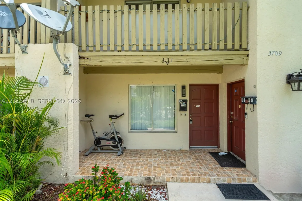 3711 Riverside Dr, Coral Springs, FL 33065 Property for sale