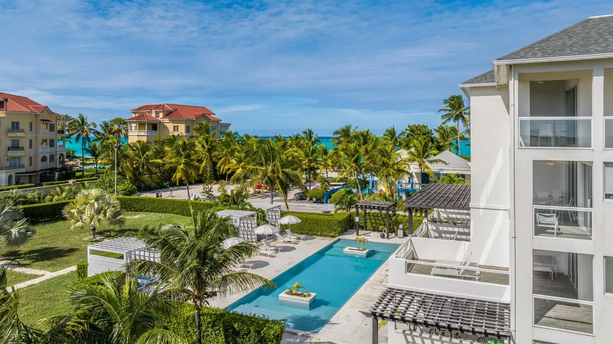 Turks and Caicos Real Estate | View THE TIDES AT GRACE BAY, 204 | 1 Bed, 2 Baths