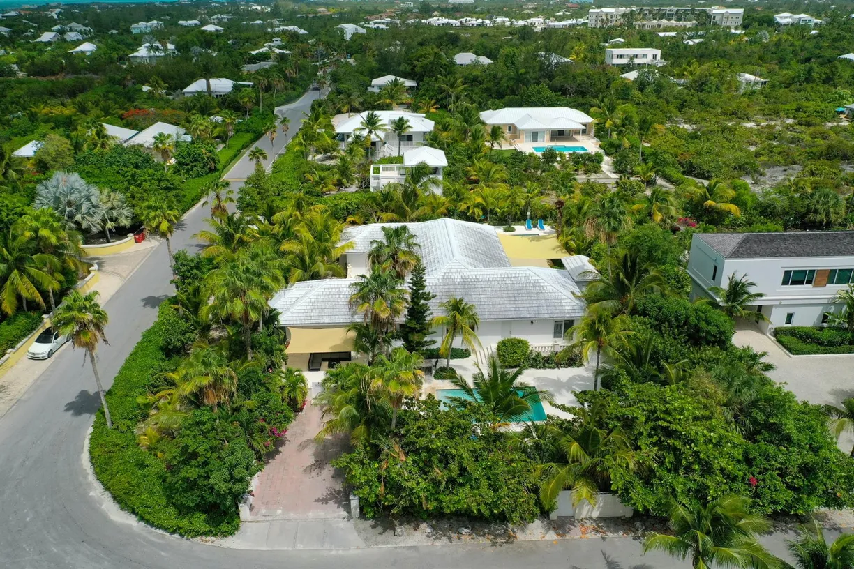 Turks and Caicos Real Estate | View 27 TRANQUILITY LANE LEEWARD | 8 Beds, 4 Baths