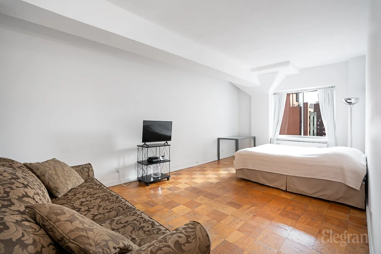 New York City Real Estate | View 201 East 69th Street, 14Y | 1 Bath