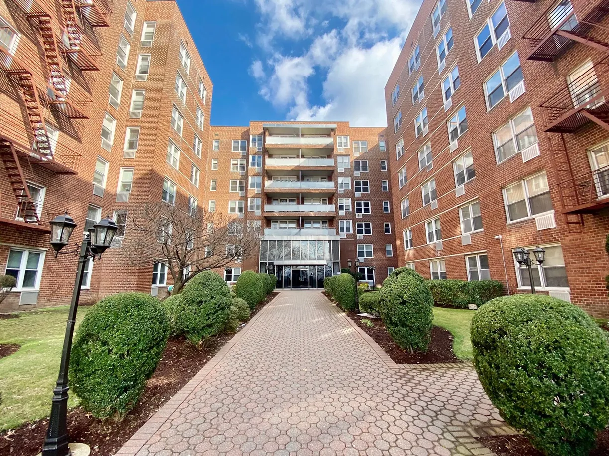 New York City Real Estate | View 9201 Shore Road, D209 | 1 Bed, 1 Bath