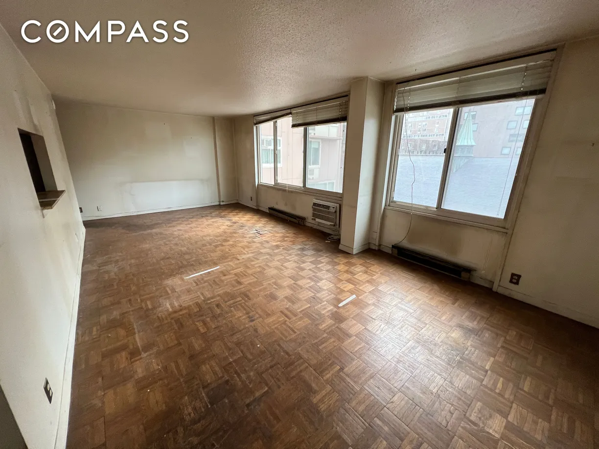 New York City Real Estate | View 555 Main Street, 608 | 1 Bed, 1 Bath