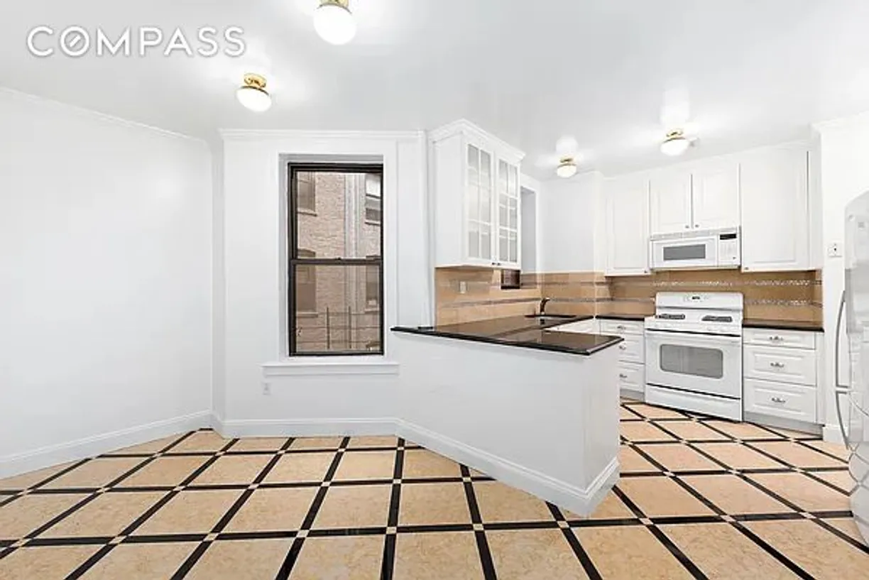 New York City Real Estate | View 1240 Park Avenue, 2A | 2 Beds, 3 Baths