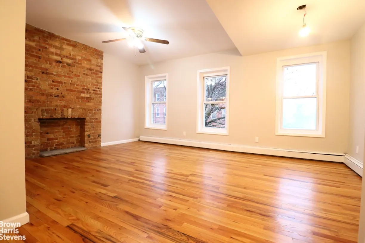 New York City Real Estate | View 81 Waverly Avenue, 4 | 1 Bed, 1 Bath