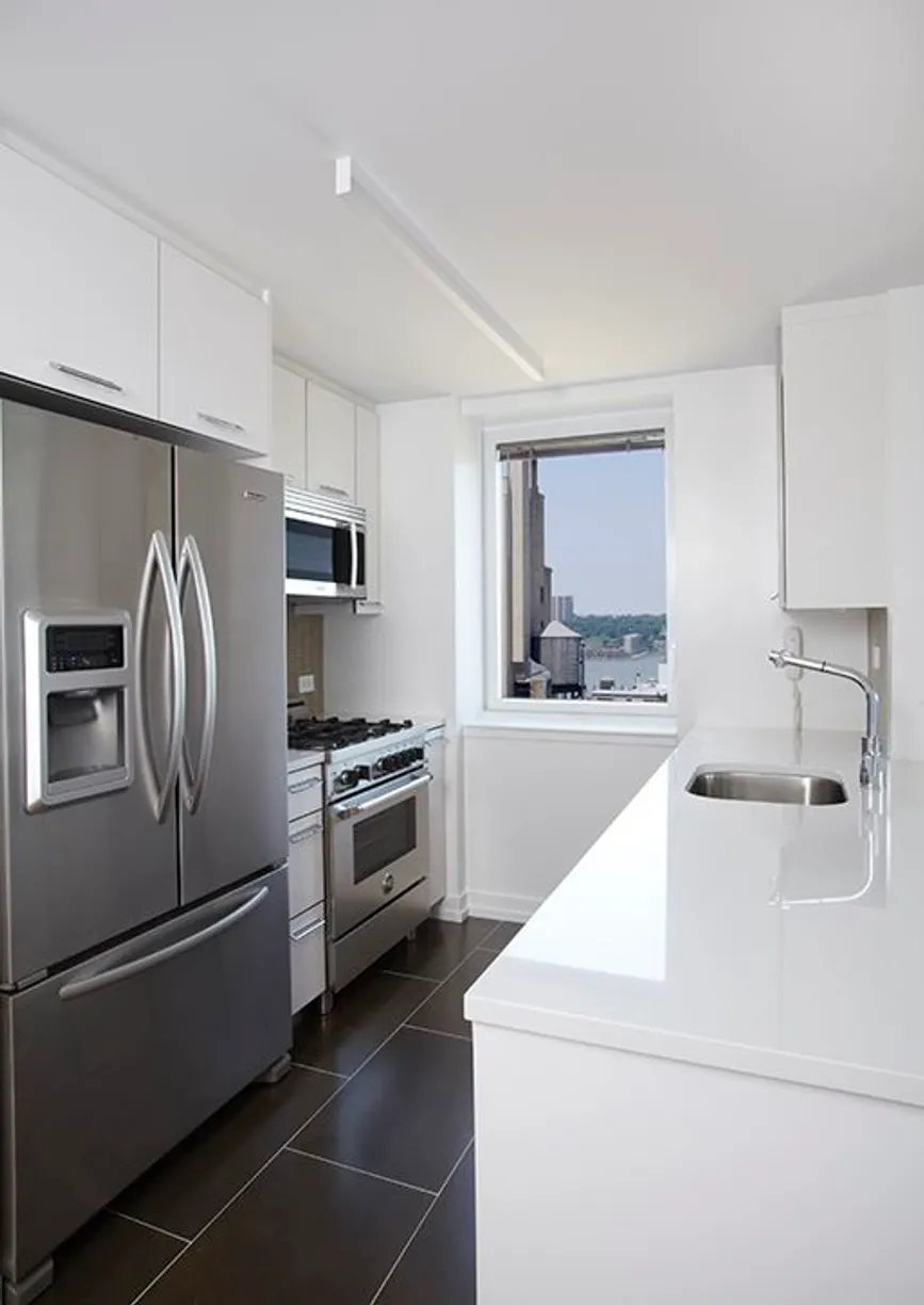 New York City Real Estate | View 250 West 93rd Street, 14F | room 1