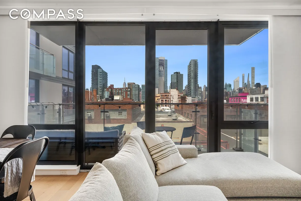 New York City Real Estate | View 46-20 11th Street, 4H | 2 Beds, 2 Baths
