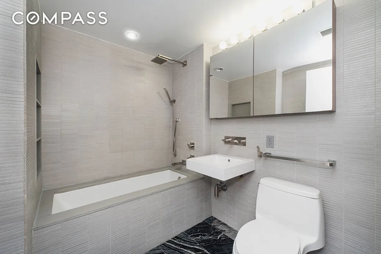New York City Real Estate | View 250 Bedford Avenue, 129503 | room 2