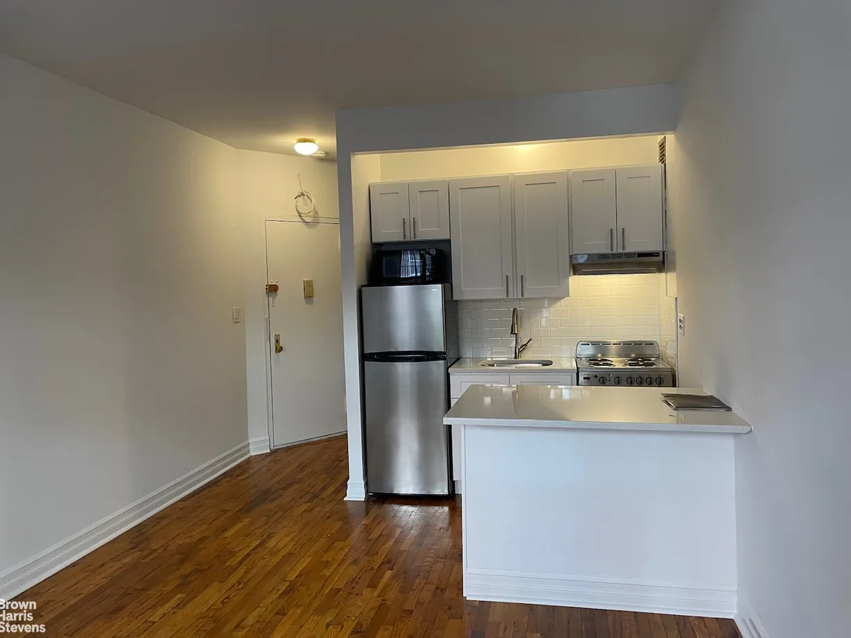 New York City Real Estate | View 160 E 91st Street, 2E | 1 Bath