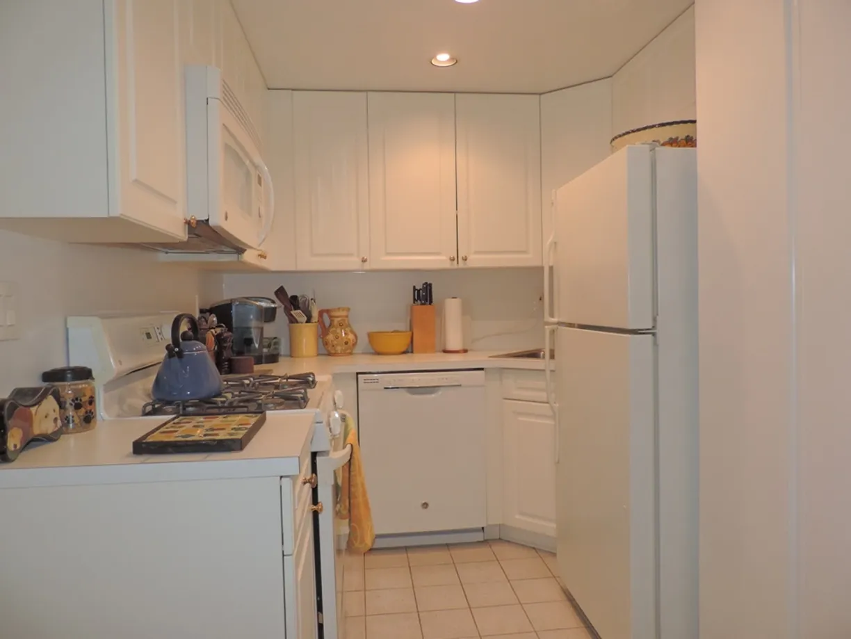 New York City Real Estate | View 40 Central Park S, 12E | room 1
