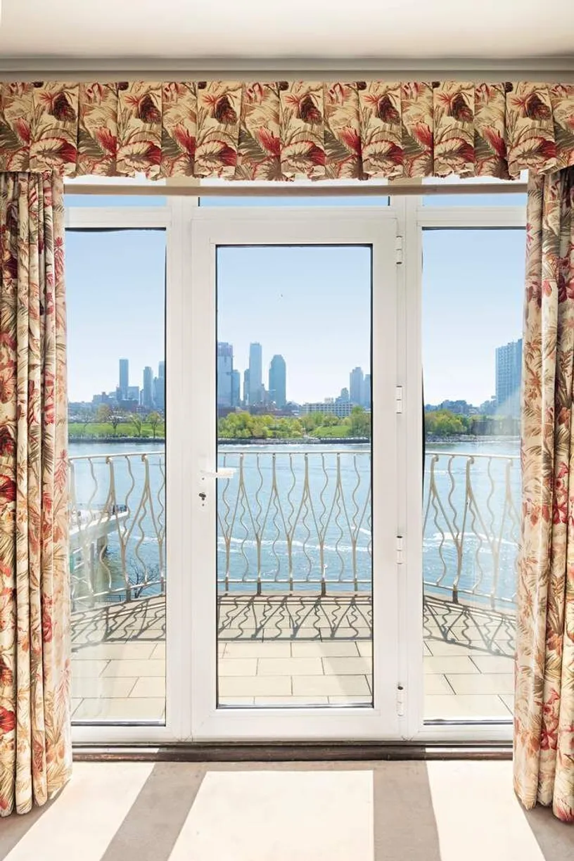 New York City Real Estate | View 435 E 52nd Street, 2/3F | room 2