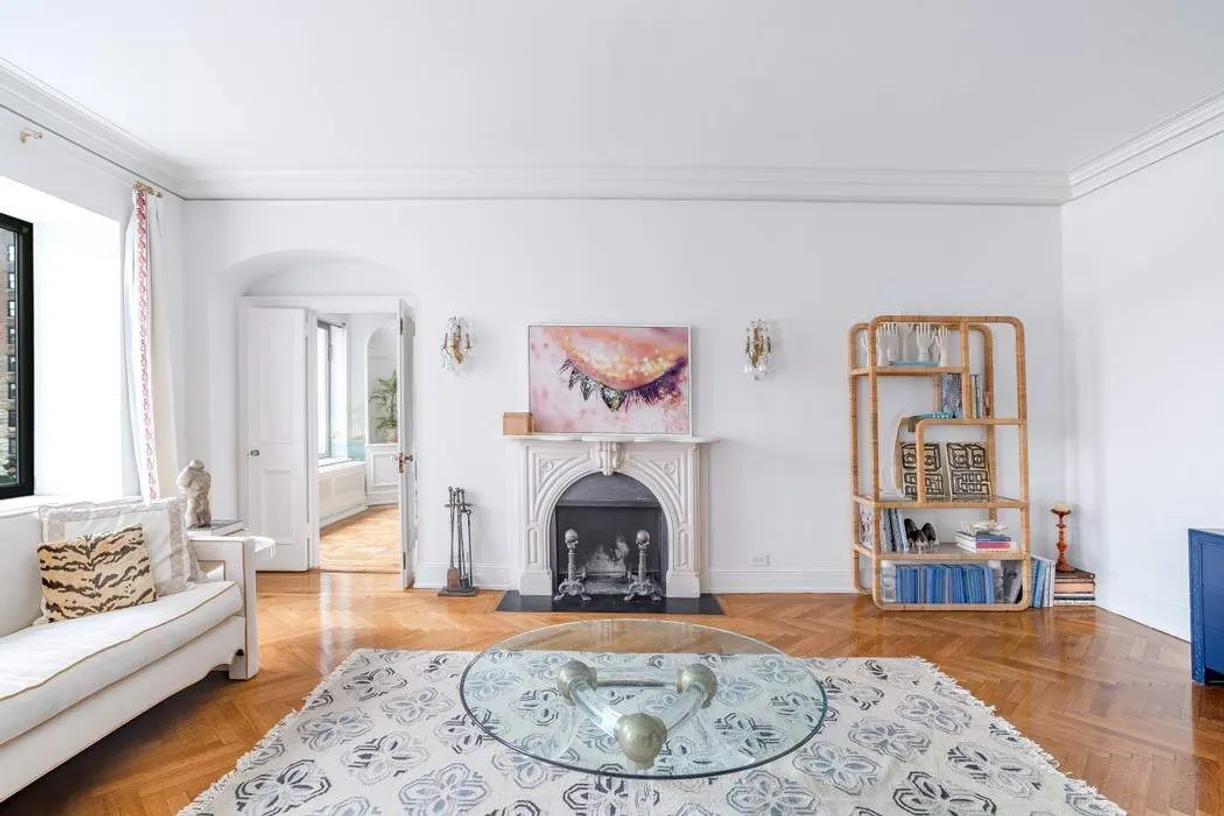 New York City Real Estate | View 136 E 79th Street, 8B | room 1