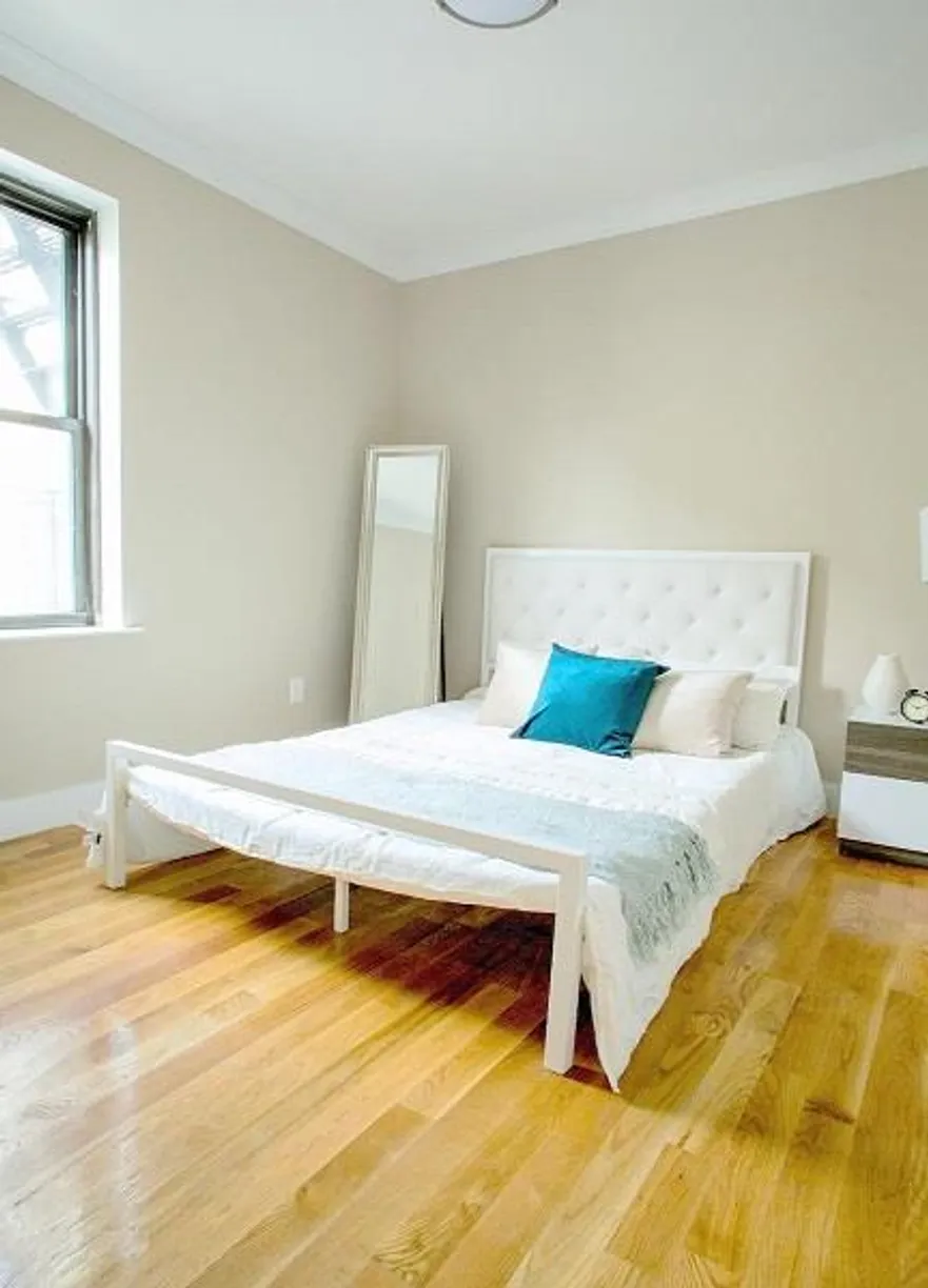New York City Real Estate | View 21-48 35th Street, 4B | room 2