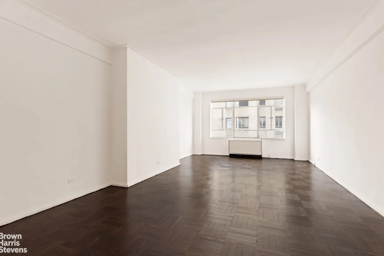 New York City Real Estate | View 880 5th Avenue, 7H | room 1