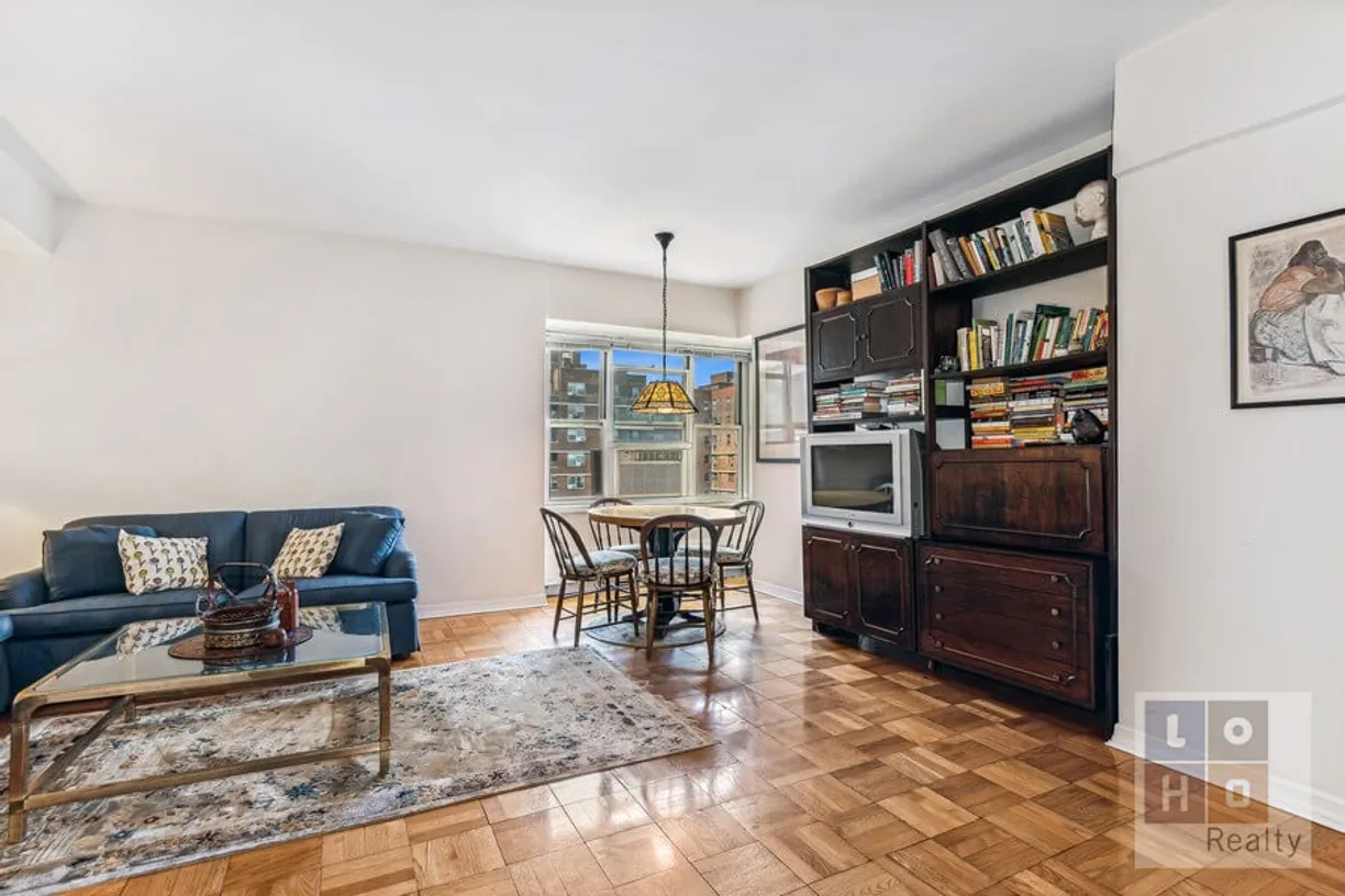 New York City Real Estate | View 477 Fdr Drive, M1802 | room 2