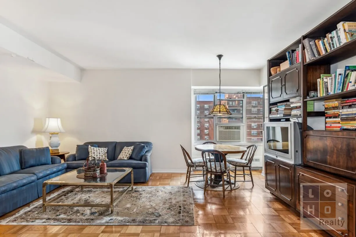 New York City Real Estate | View 477 Fdr Drive, M1802 | 1 Bed, 1 Bath