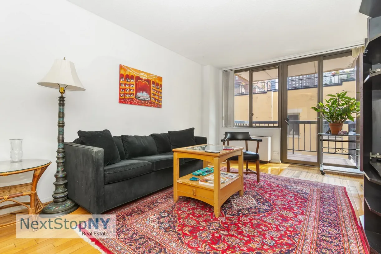 New York City Real Estate | View 300 E 54th Street, 6C | room 1