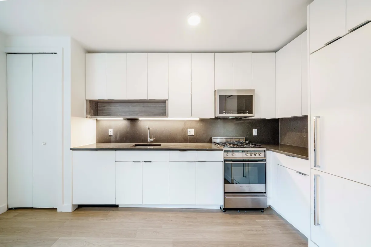 New York City Real Estate | View 321 W 37th Street, 712 | room 2